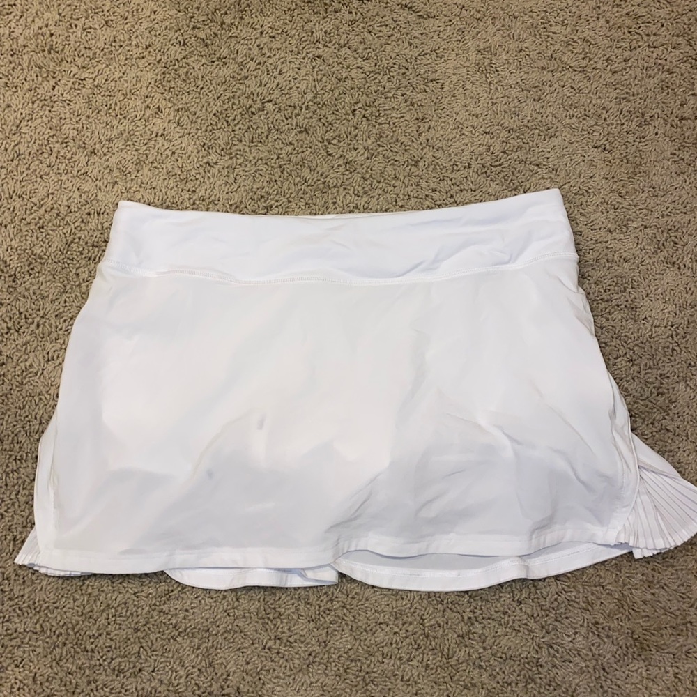 COPY - White lululemon skirt